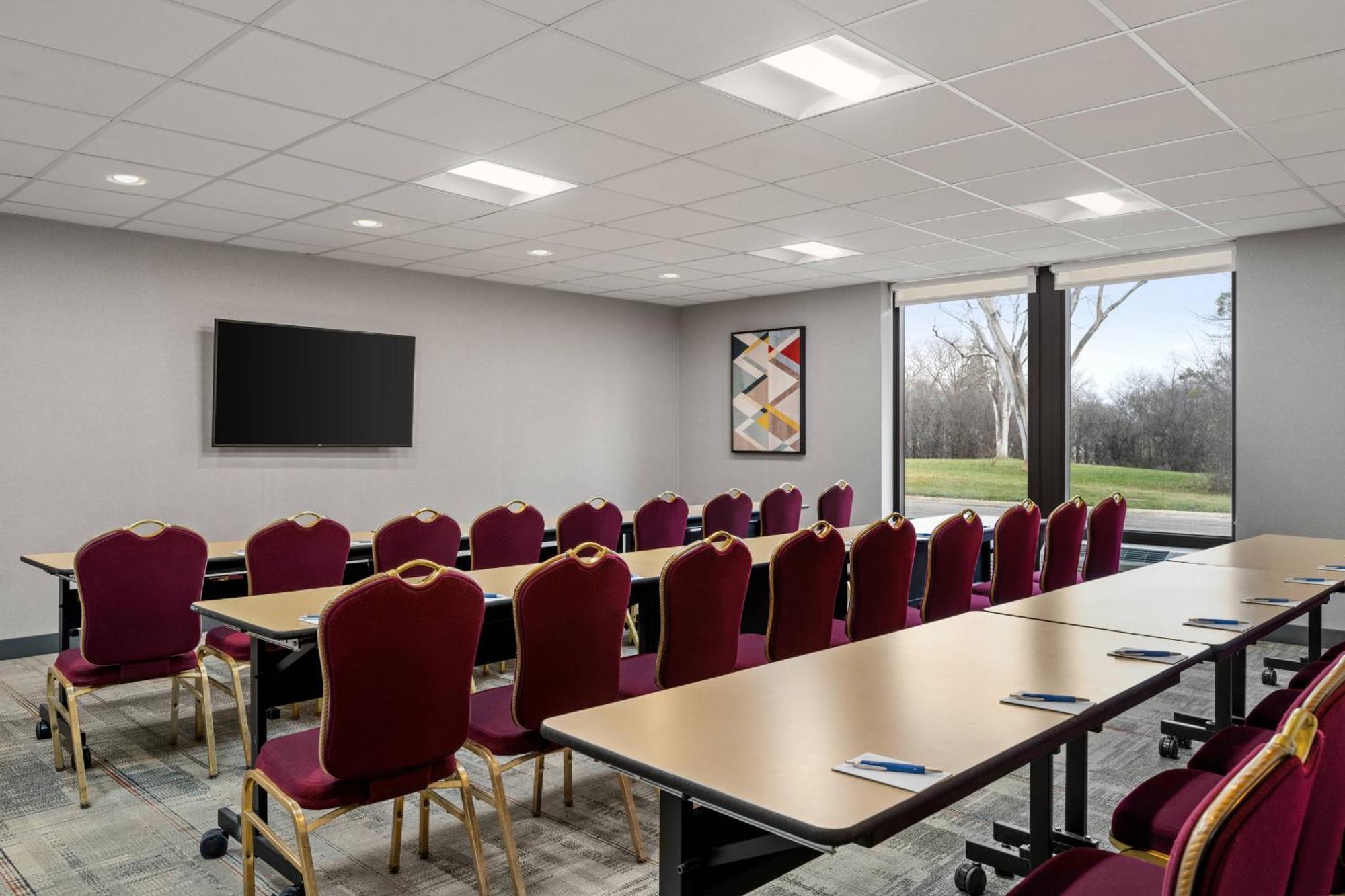 Hotel Four Points By Sheraton Chicago Westchester/oak Brook