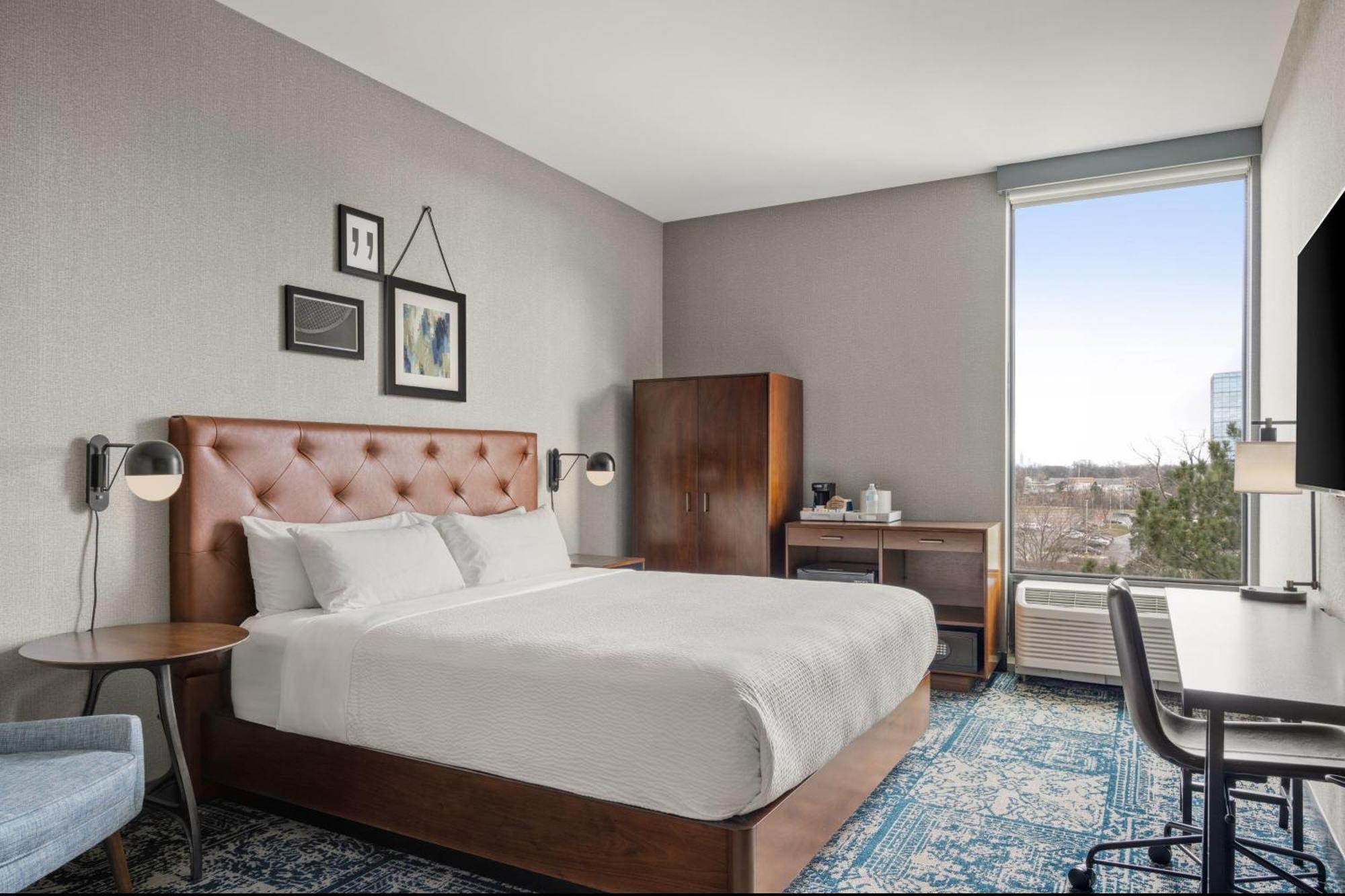 Four Points By Sheraton Chicago Westchester/oak Brook Hotel