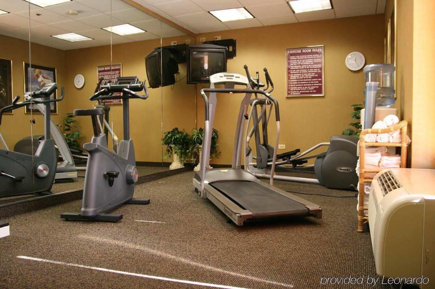 Four Points By Sheraton Chicago Westchester/oak Brook Hotel 3*
