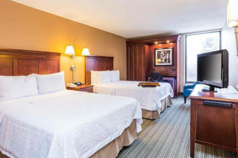 Four Points By Sheraton Chicago Westchester/oak Brook Hotel